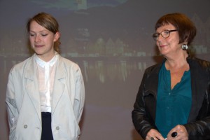 Juryen for filmprisen er Alisa Larsen og Astrid Kolbjørnsen. Vinnerfilmen Skyld  er et imponerende sikkert og elegant arbeid.